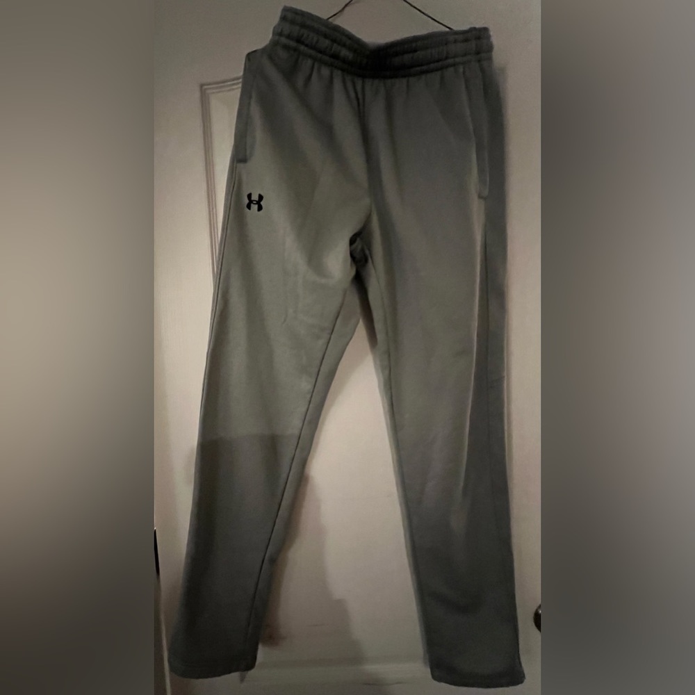 Under Armour Men’s Coldgear Loose Fleece Pants  Size Med. Gray